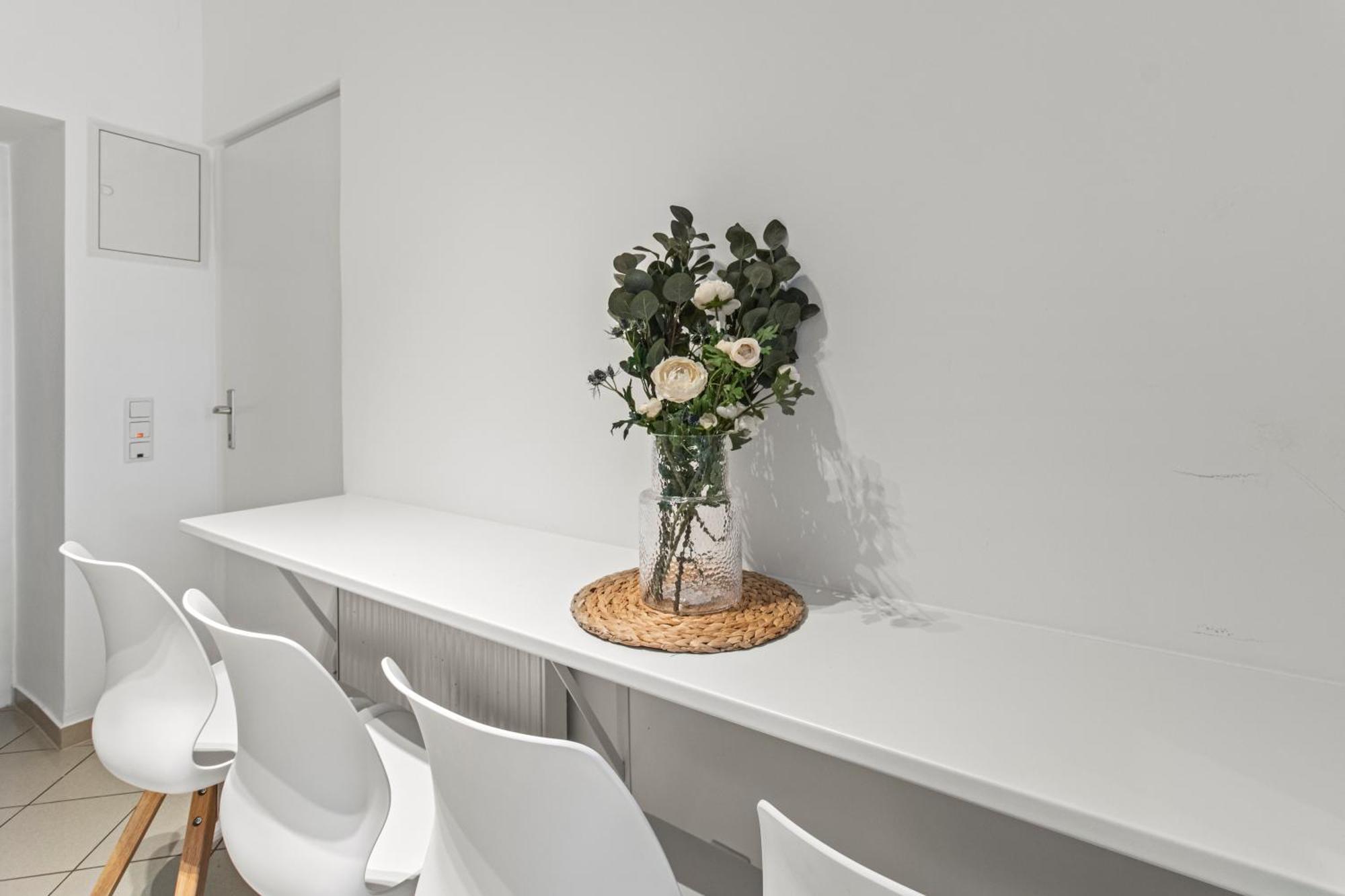 Stylish Apartment, 4 Min To U3 Zipperer Strasse Wien Eksteriør billede