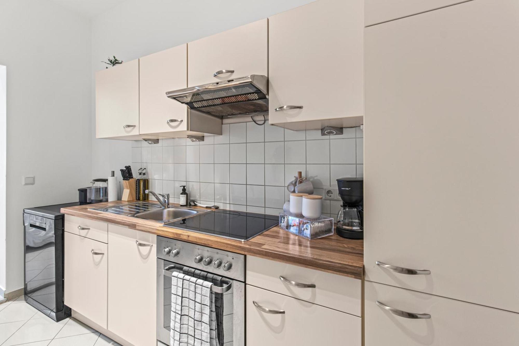 Stylish Apartment, 4 Min To U3 Zipperer Strasse Wien Eksteriør billede