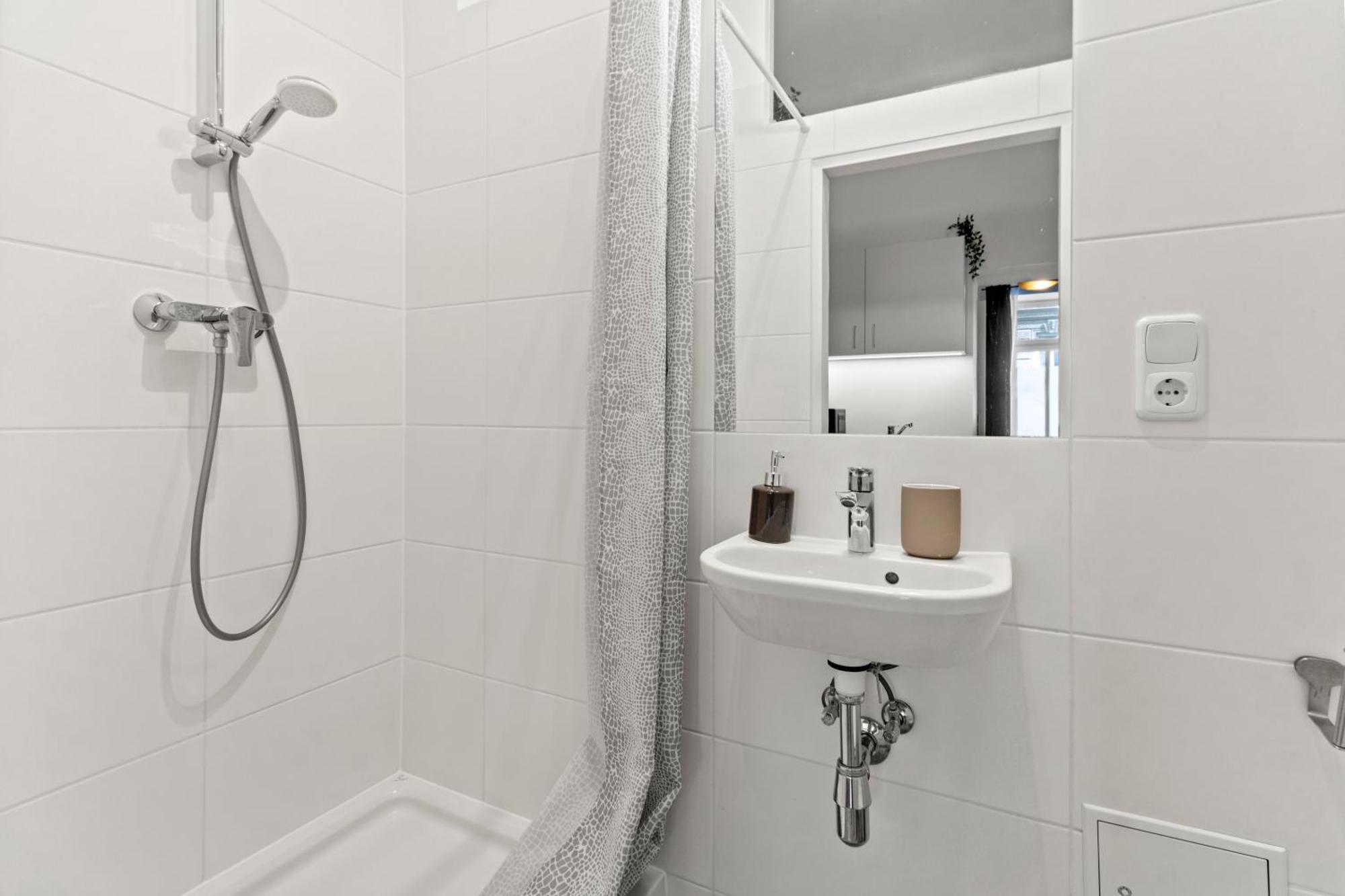 Stylish Apartment, 4 Min To U3 Zipperer Strasse Wien Eksteriør billede