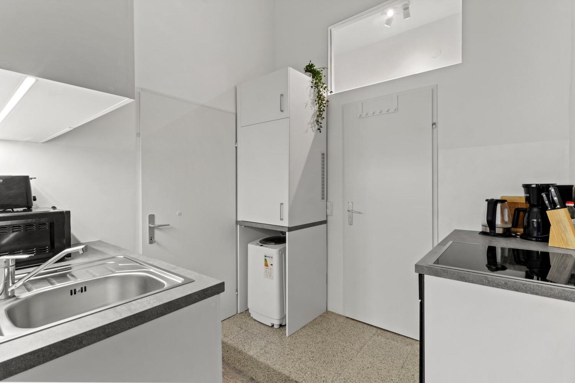 Stylish Apartment, 4 Min To U3 Zipperer Strasse Wien Eksteriør billede