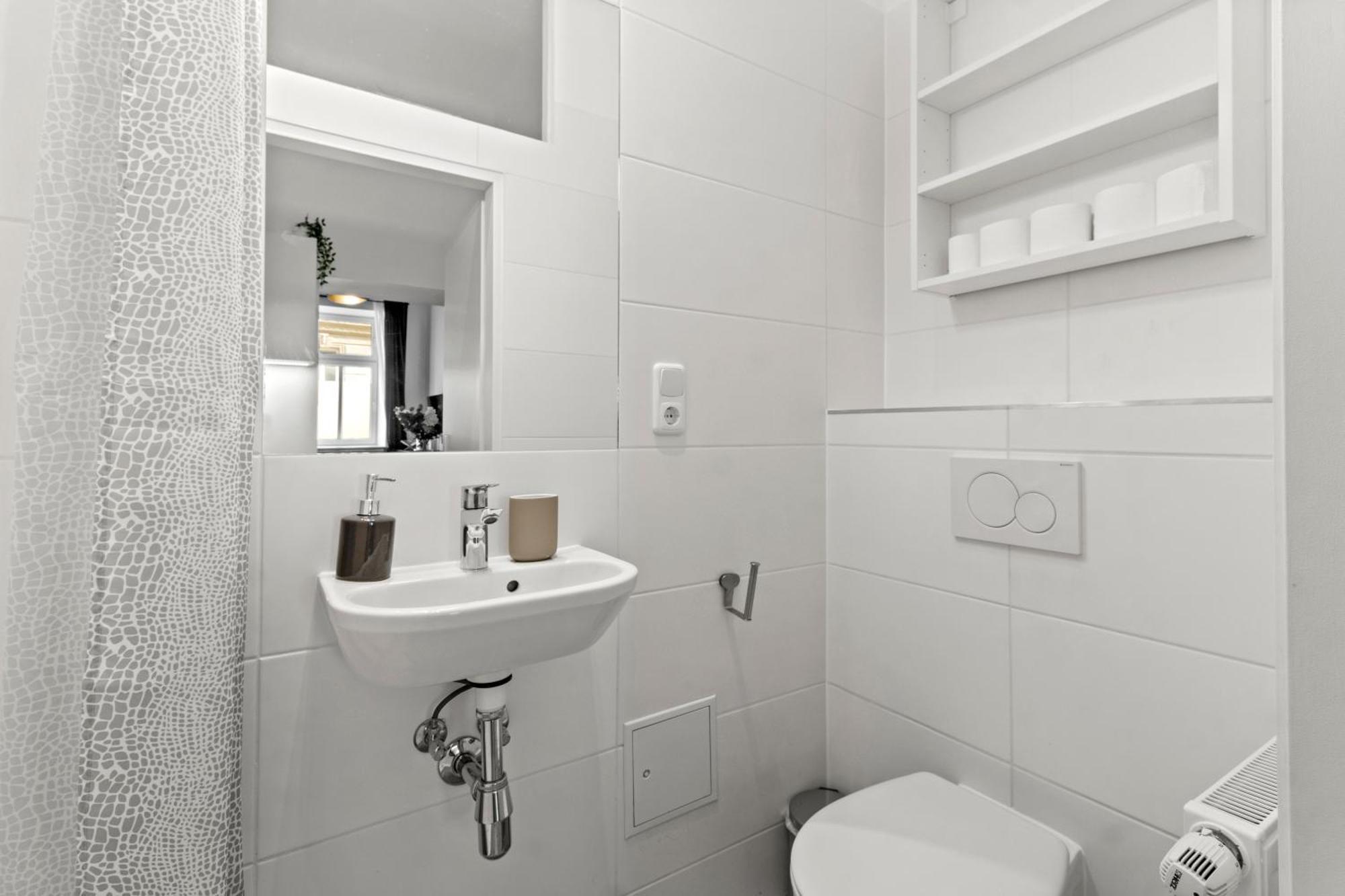 Stylish Apartment, 4 Min To U3 Zipperer Strasse Wien Eksteriør billede