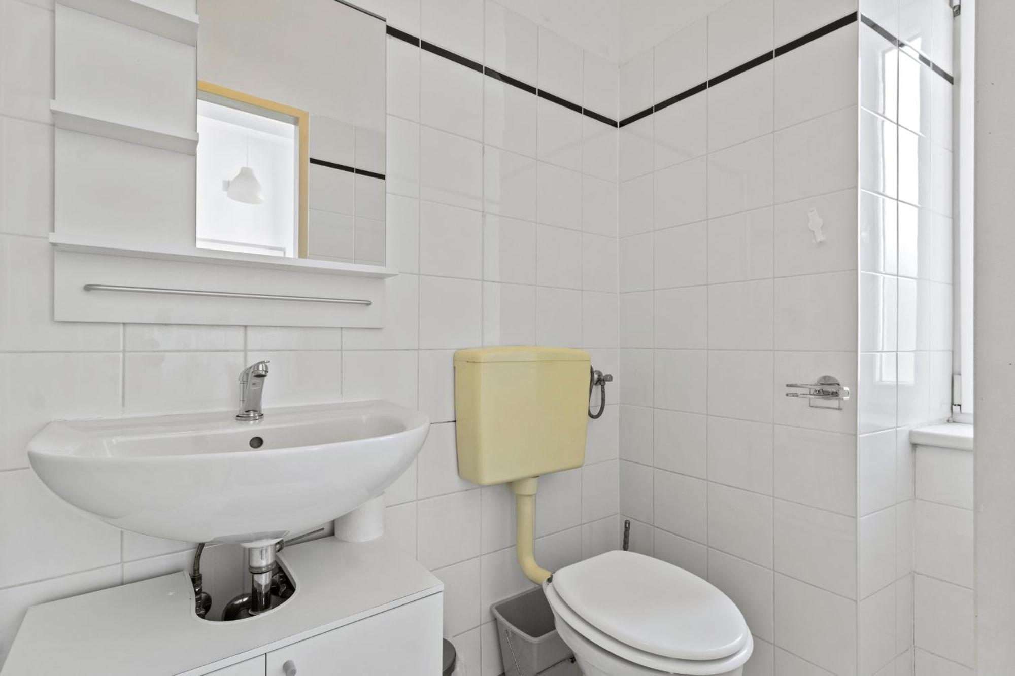 Stylish Apartment, 4 Min To U3 Zipperer Strasse Wien Eksteriør billede
