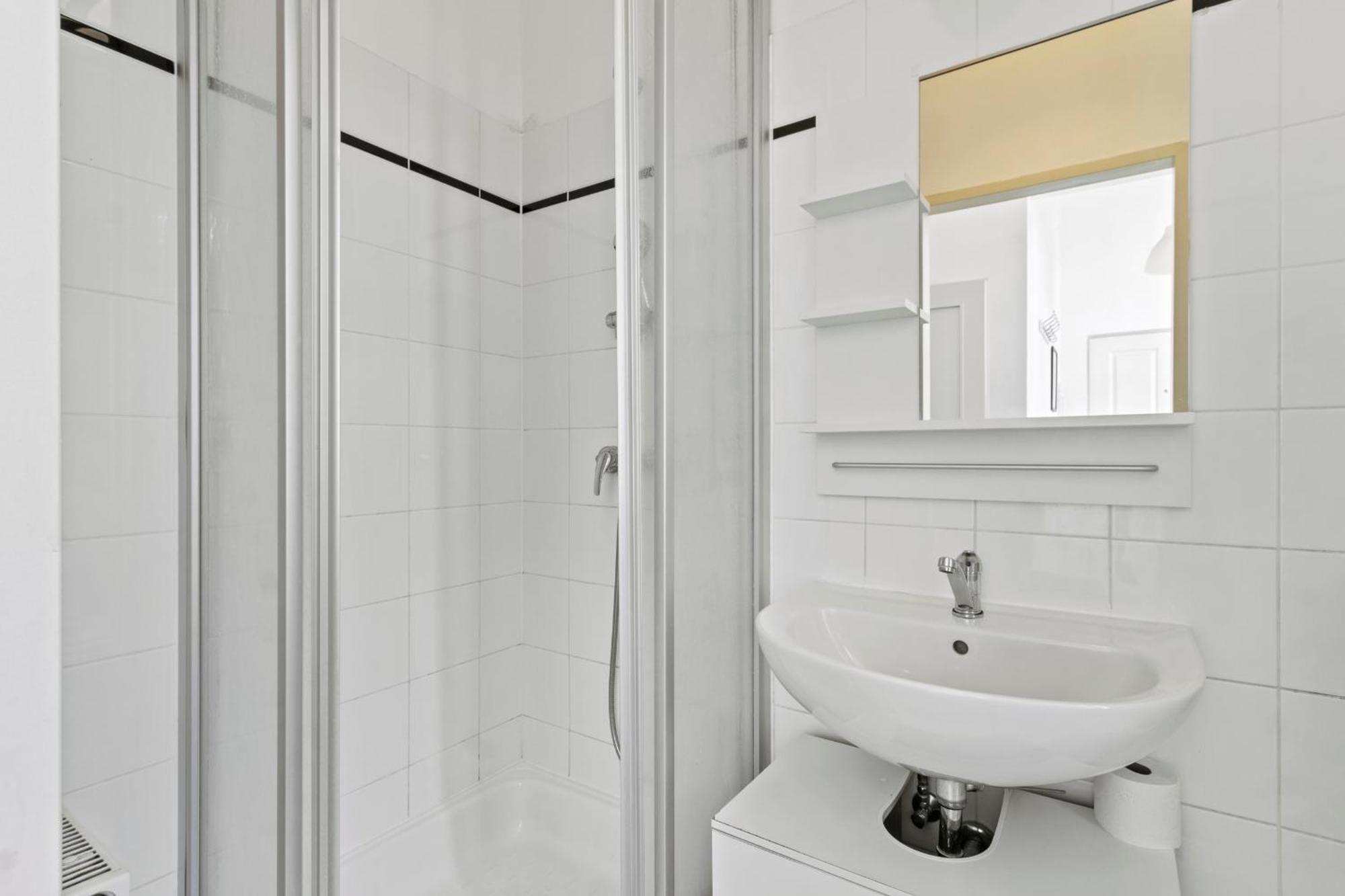 Stylish Apartment, 4 Min To U3 Zipperer Strasse Wien Eksteriør billede