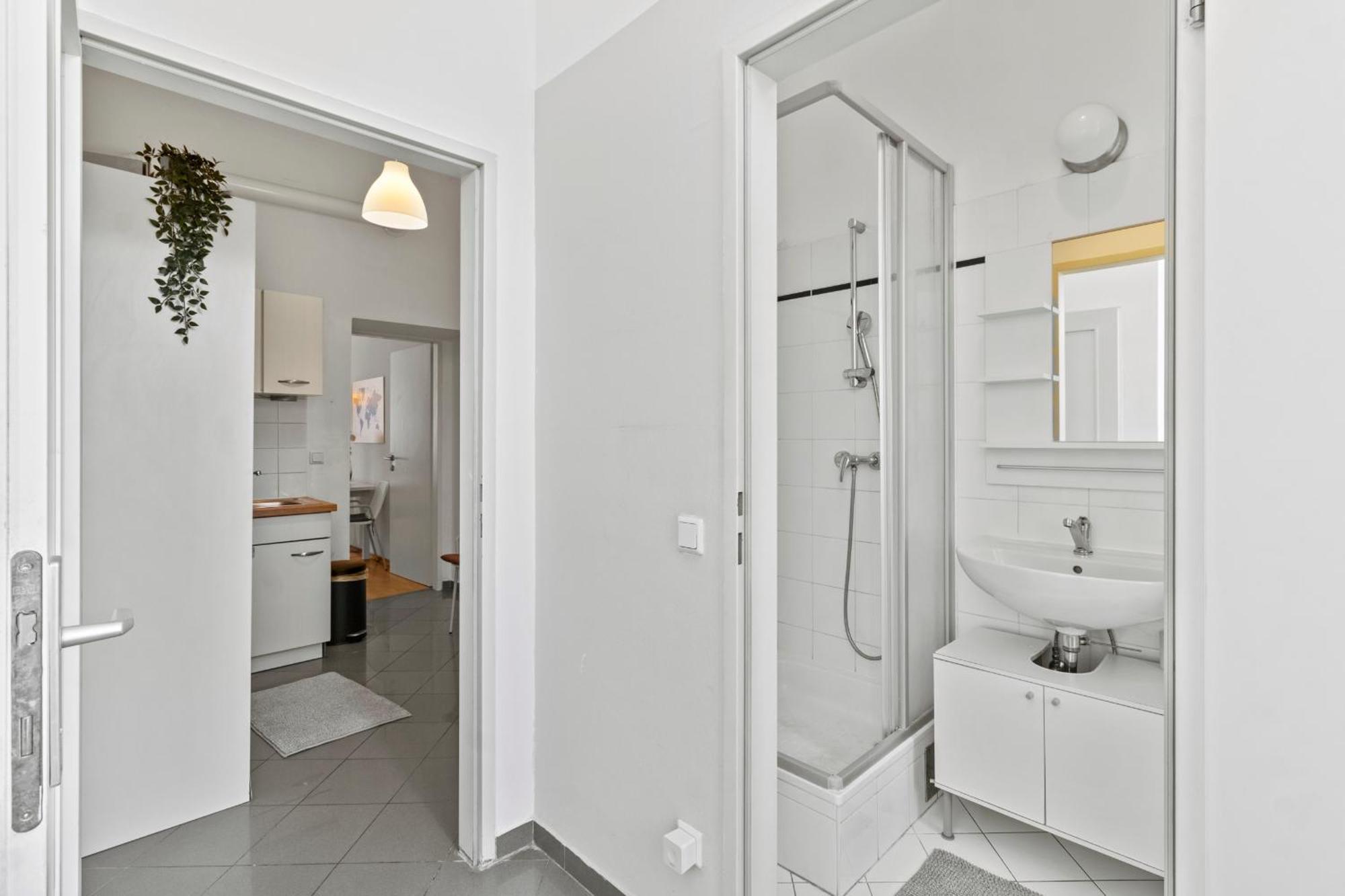 Stylish Apartment, 4 Min To U3 Zipperer Strasse Wien Eksteriør billede