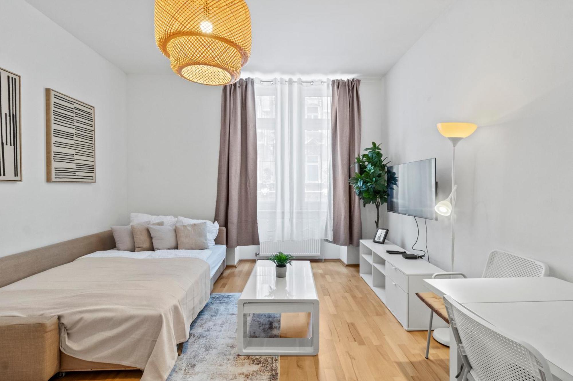 Stylish Apartment, 4 Min To U3 Zipperer Strasse Wien Eksteriør billede